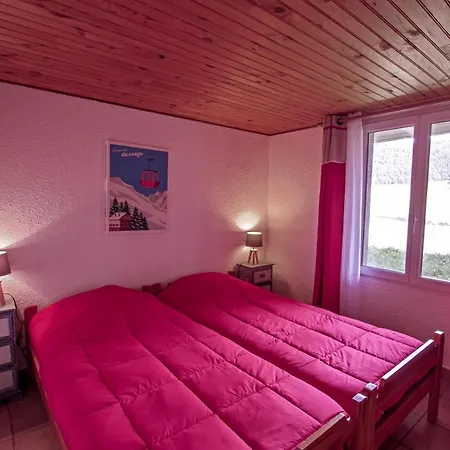Au Pied Pistes La Quillane Апартаменты *