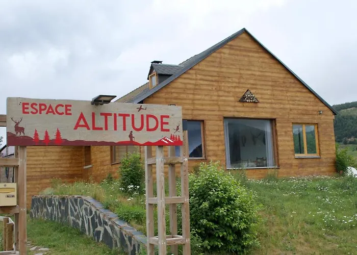 Au Pied Pistes La Quillane *
